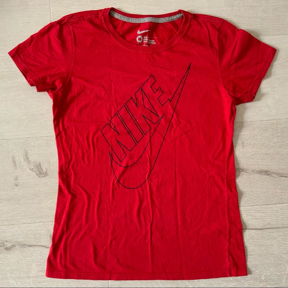 Women’s Red Nike Swoosh Outline Graphic Tee